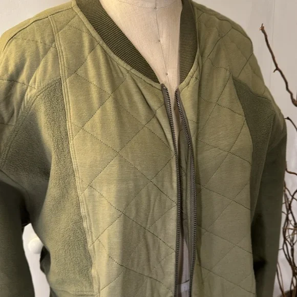 Heyson green quilted jacket - Picture 2 of 7